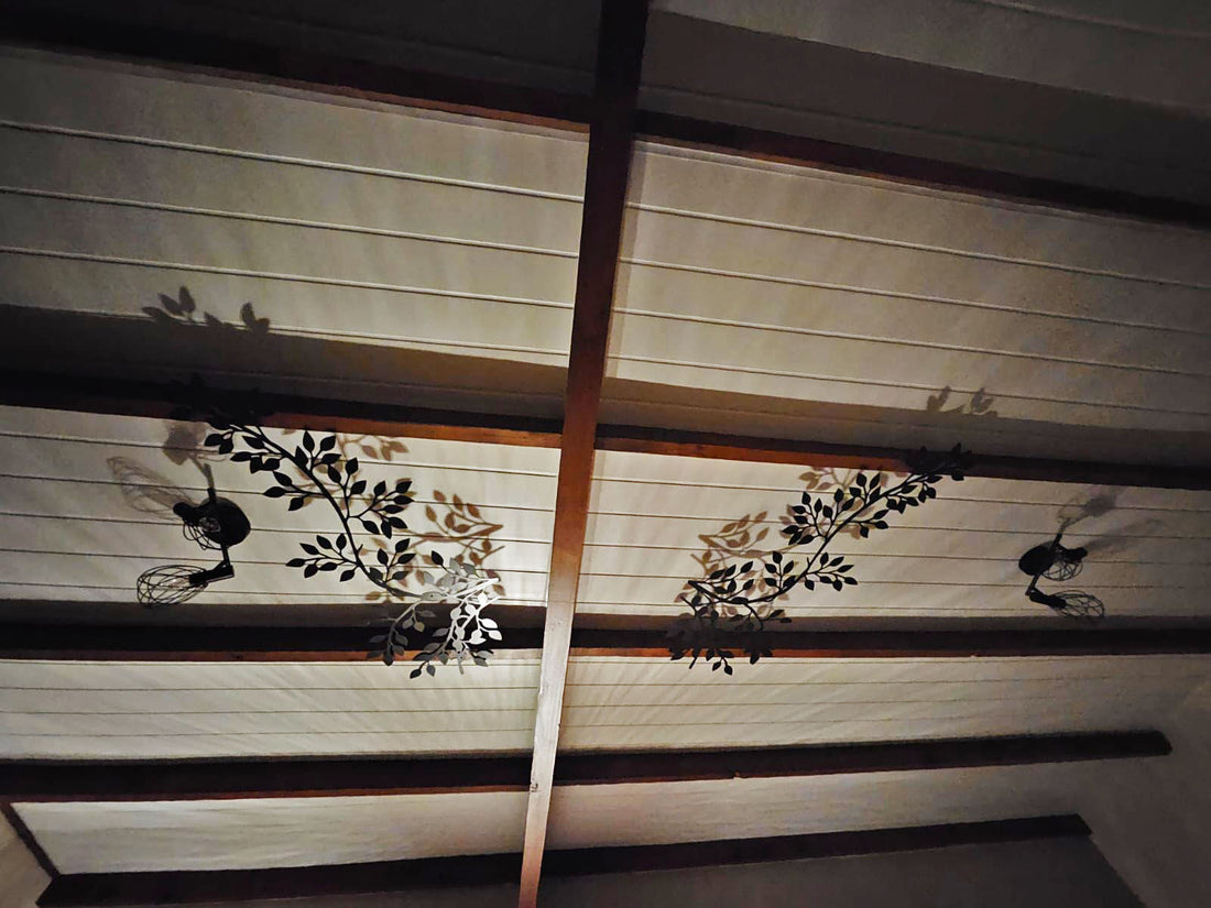 Branch with Leaves Metal Wall Art - S (400mm x + -175mm) / Black